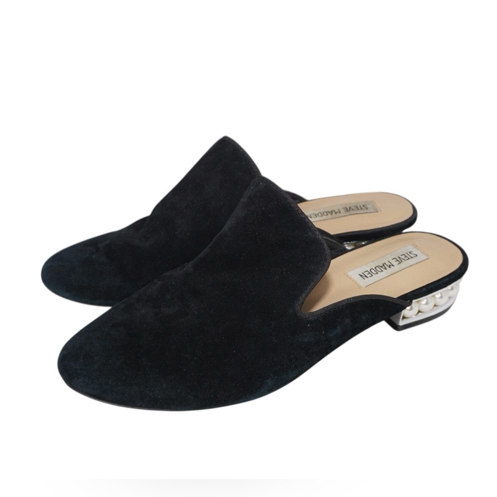 Steve Madden Black Mules with Sleek Design and White Pearls at Heels, Size 7.5